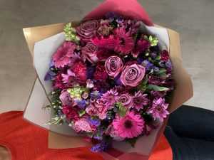 Цветы в коробке Айдын - всегда с улыбкой tsvety-v-korobke-aydyn---vsegda-s-ulybkoy