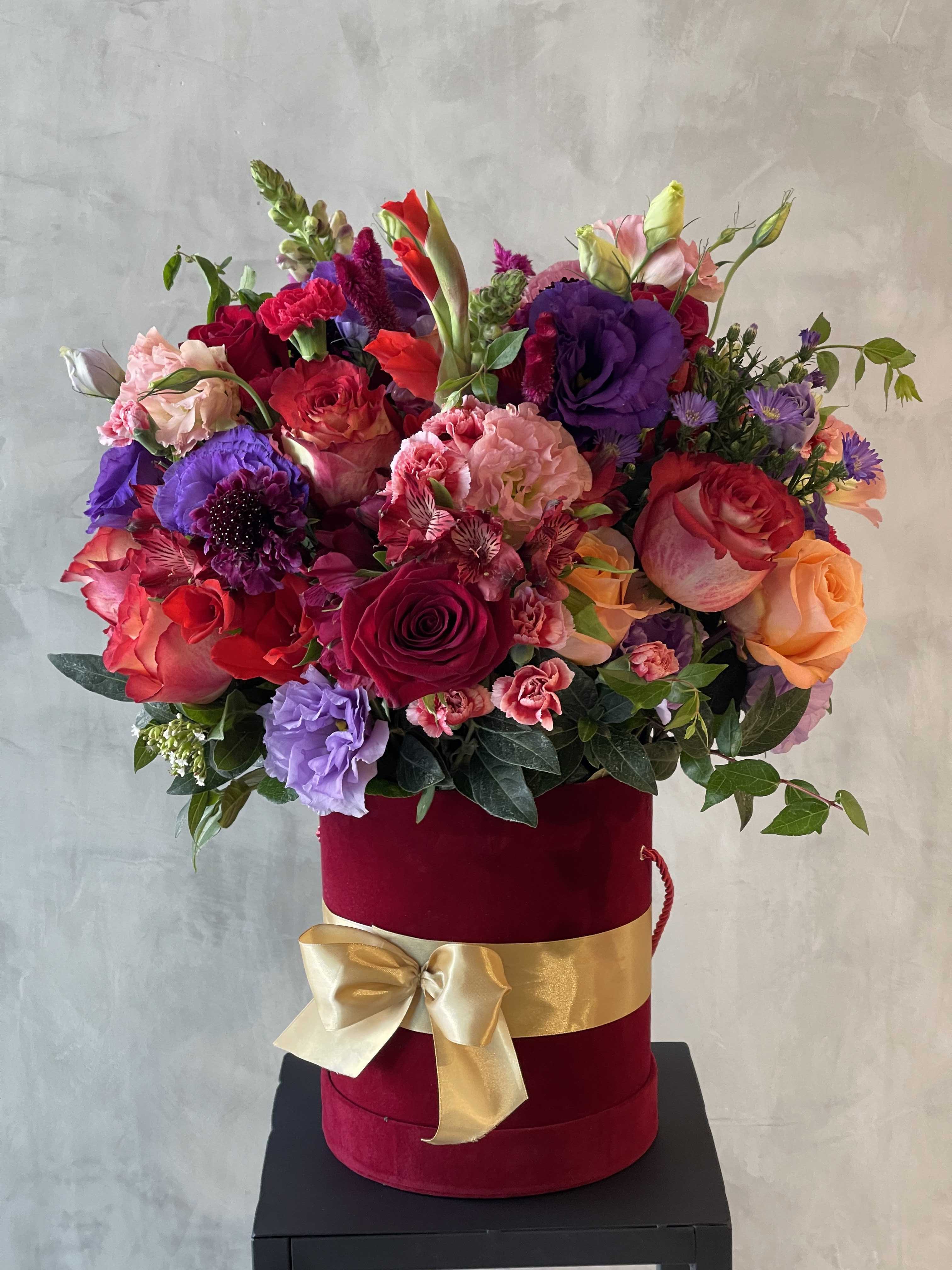 Цветы в коробке Аванос - всегда в сердце tsvety-v-korobke-avanos---vsegda-v-serdtse