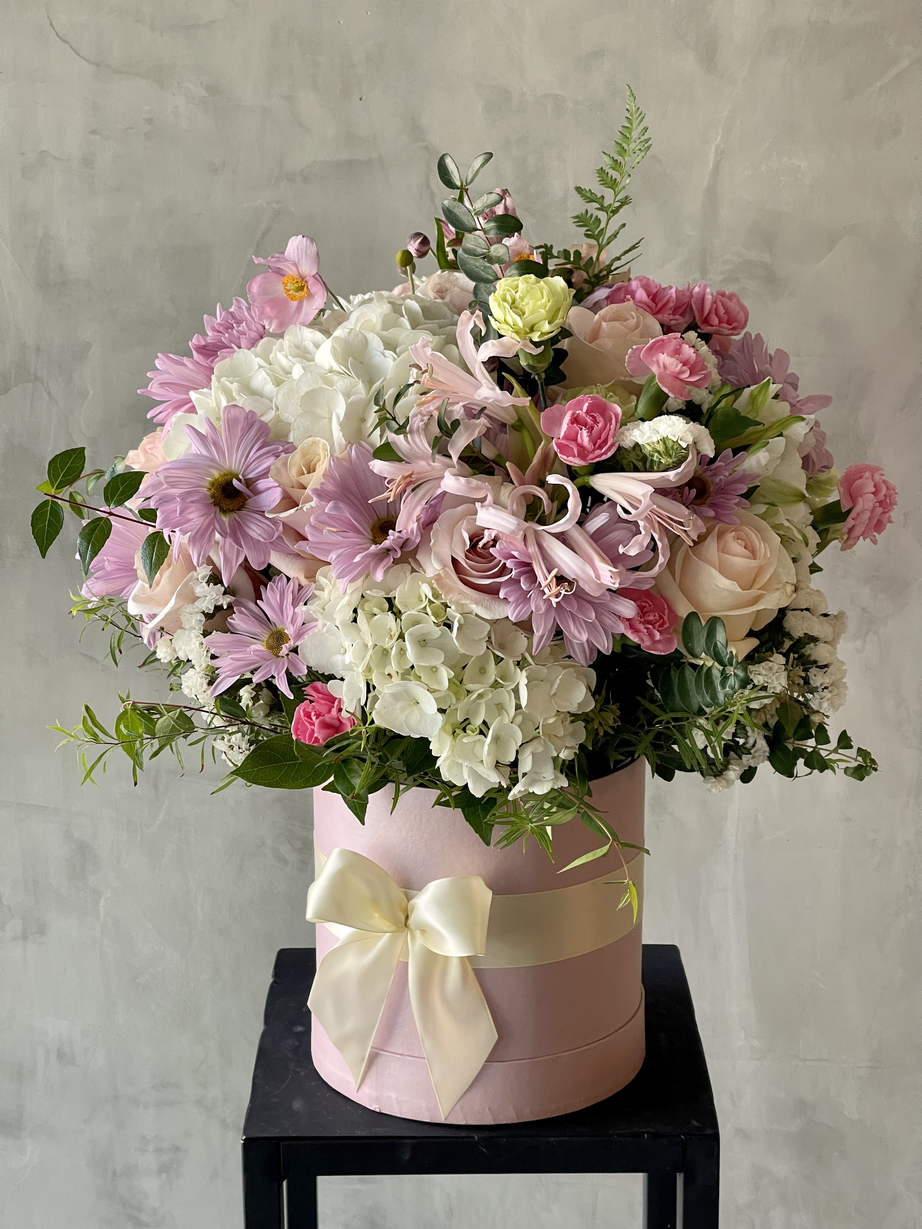 Цветы в коробке Акьярлар - всегда с тобой tsvety-v-korobke-akyyarlar---vsegda-s-toboy